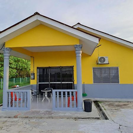 Room/Homestay Nazadja Sungai Besar Exterior foto