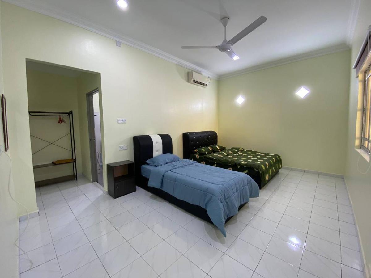 Room/Homestay Nazadja Sungai Besar Exterior foto