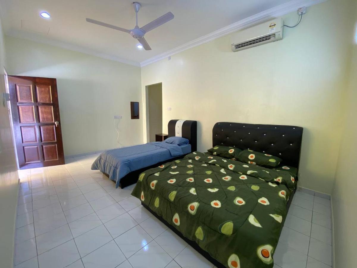 Room/Homestay Nazadja Sungai Besar Exterior foto