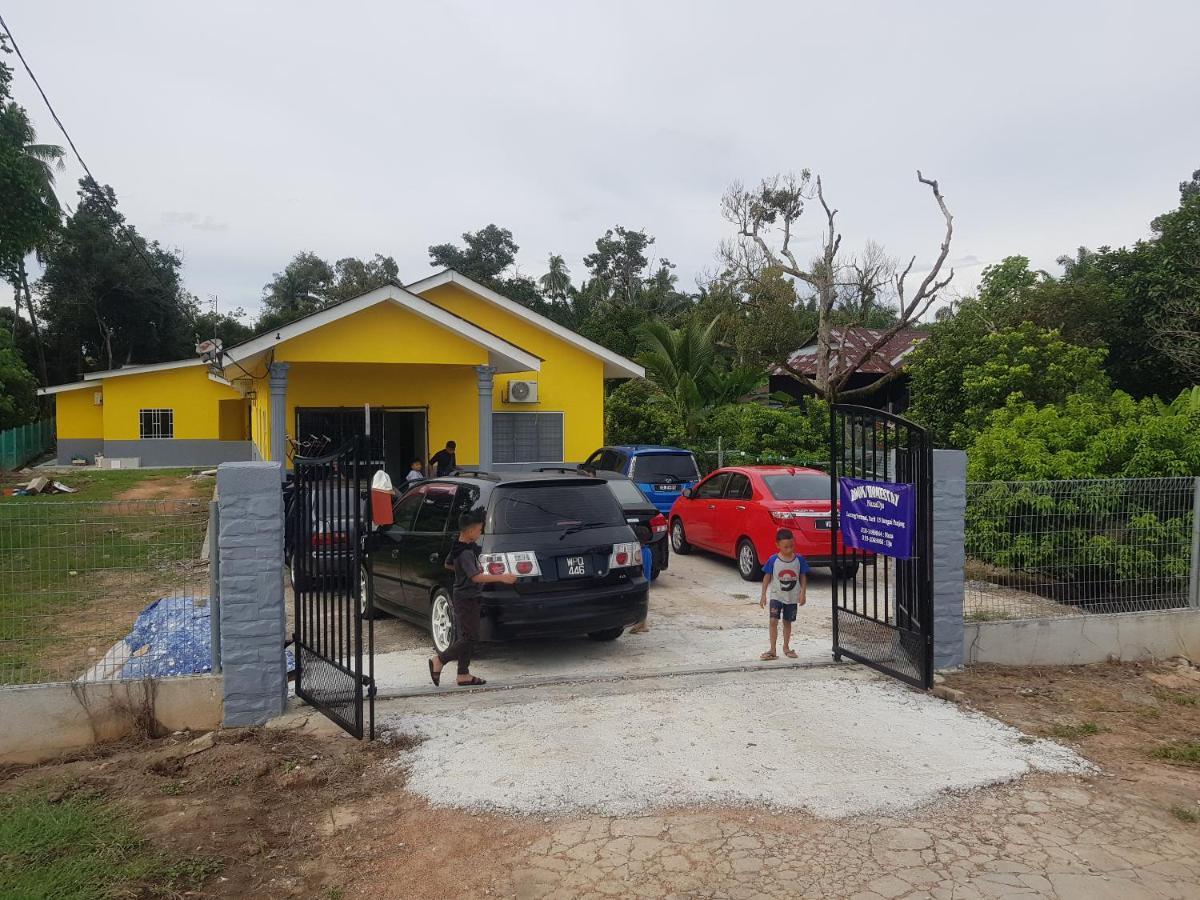Room/Homestay Nazadja Sungai Besar Exterior foto