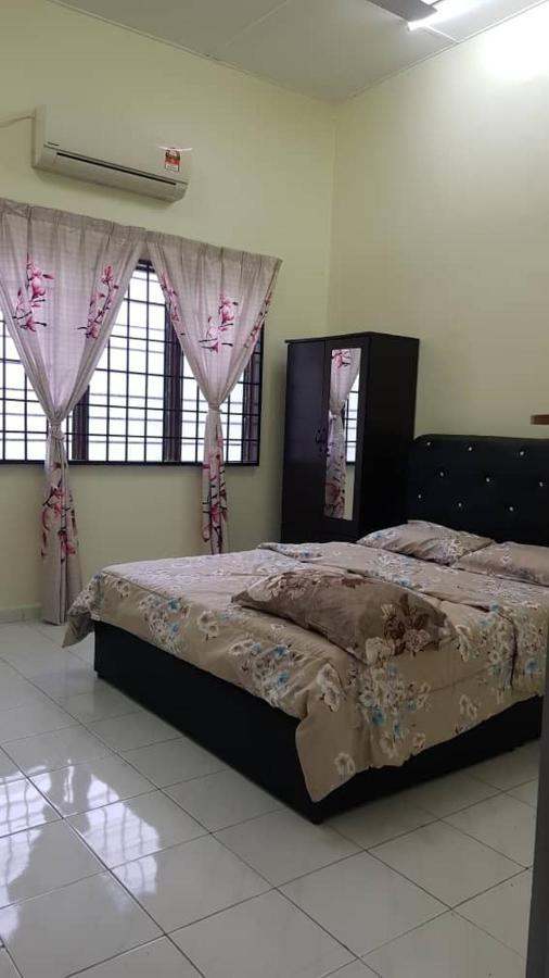 Room/Homestay Nazadja Sungai Besar Exterior foto